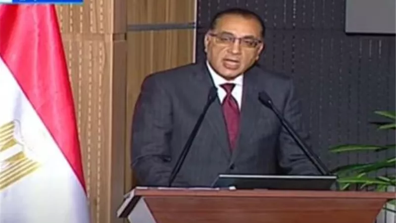 مدبولي: موقف مصر ثابت بشأن الأزمة في سوريا وندعو لوحدة الأراضي السورية