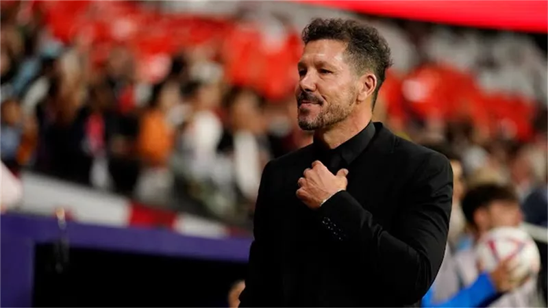 سيميوني يطالب أتلتيكو مدريد بالتعاقد مع هدف ليفربول