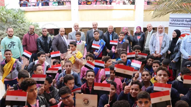 الوطنية للانتخابات تنتهي من جولات التوعية السياسية بالمدارس