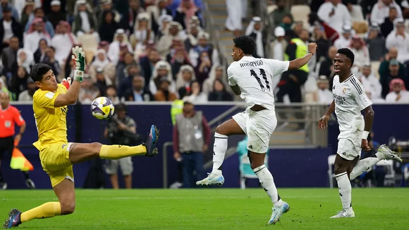 ريال مدريد يتوج بكأس الإنتركونتننتال بثلاثية فى شباك باتشوكا