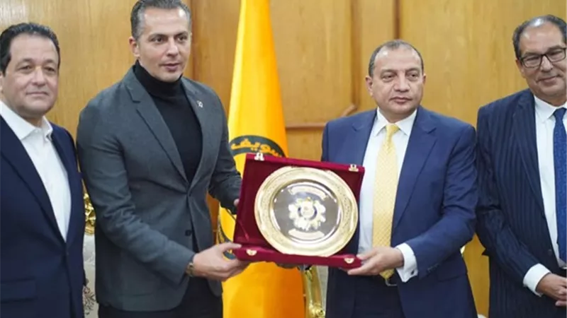 رئيس جامعة بنى سويف يستقبل قيادات مستقبل وطن