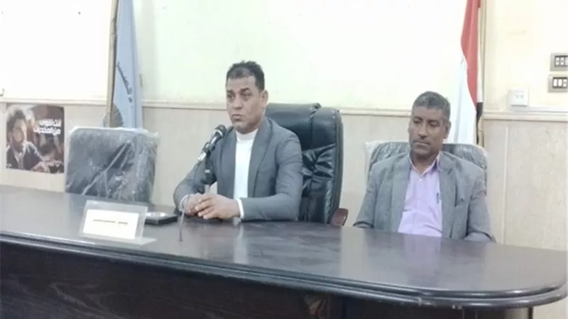 أبو قرين يبدأ مهمته فى رئاسة البياضية بلقاء العاملين