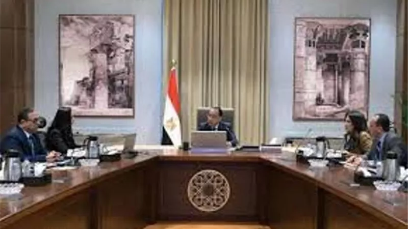مدبولي : إطلاق المنظومة المالية الاستراتيجية للتمكين الاقتصادي مع بداية العام الجديد