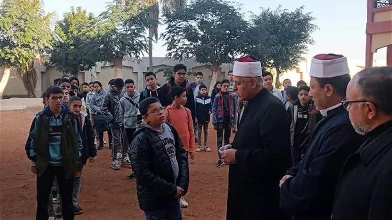 مدير الأزهر بالقليوبية يتابع امتحانات القرآن الكريم والحاسب الآلي
