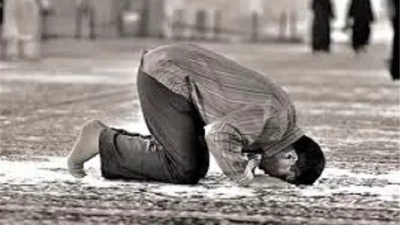 هل الصلاة على ارض مغصوبة مُسقط للقضاء