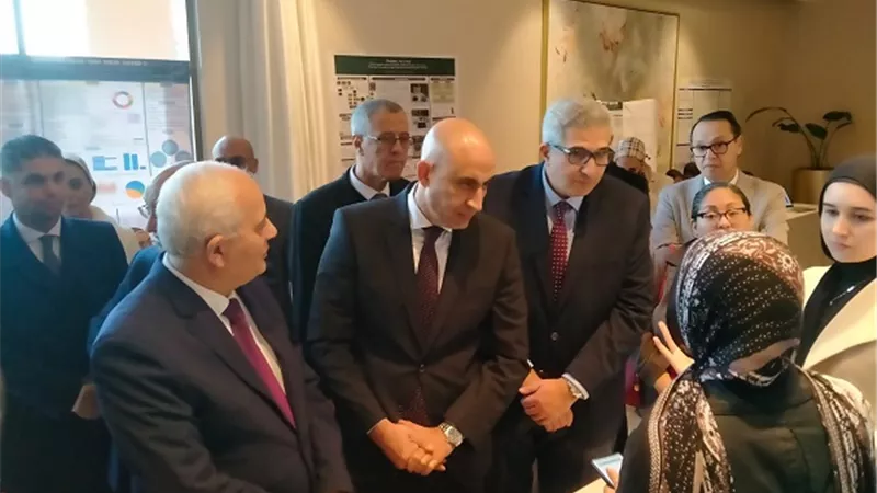 وزير التعليم يكرّم 24 طالبًا متفوقًا.. ويشيد بإنجازاتهم في المعارض الدولية