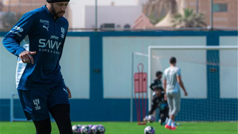 بعد غياب 45 يومًا| نيمار يعود لتدريبات الهلال السعودي الجماعية