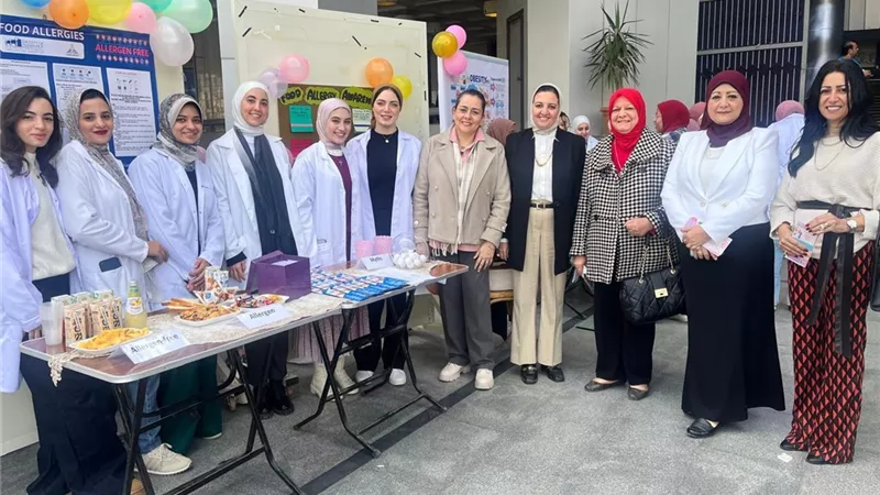 صيدلة عين شمس تُنظم ملتقى التوعية الصحية 