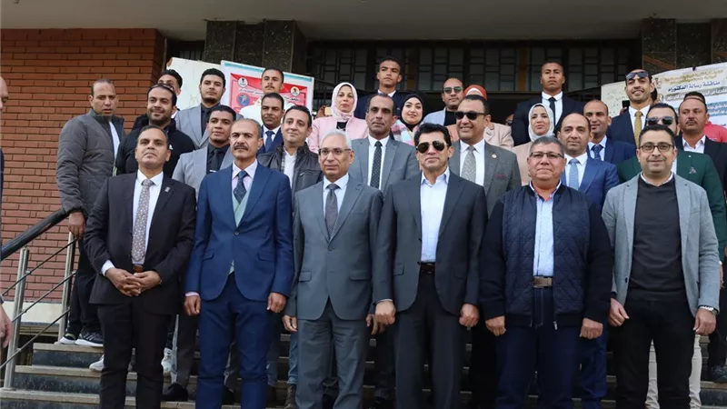 رئيس جامعة المنيا يستقبل وزير الشباب والرياضة