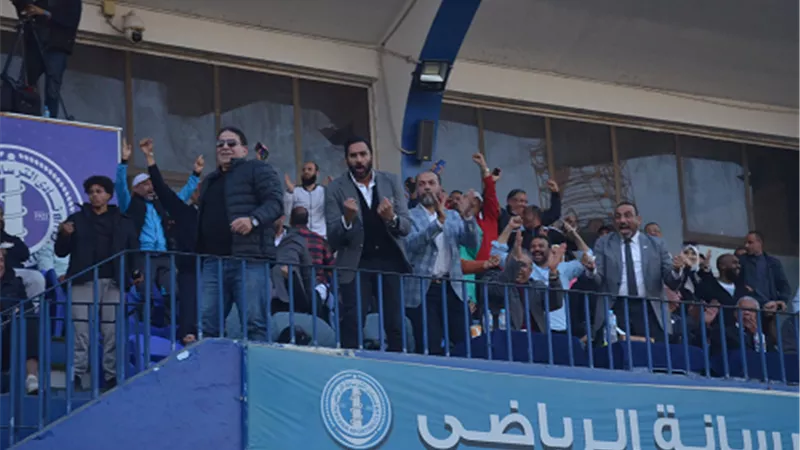 جماهير الشواكيش تطالب توفير اتوبيسات