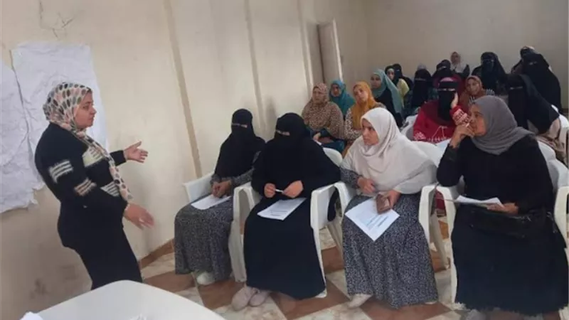 دورات تدريبية لتمكين سيدات قرى حياة كريمة اقتصاديا