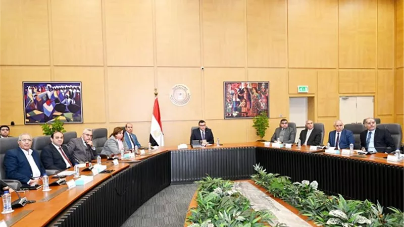 وزير الإسكان يتابع موقف تنفيذ وحدات سكن لكل المصريين وسكن مصر وجنة