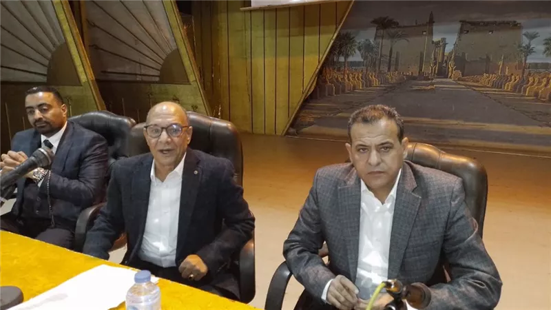 تعليم الأقصر تحتفل باليوم العالمى للغة العربية بمعارض وعروض فنية