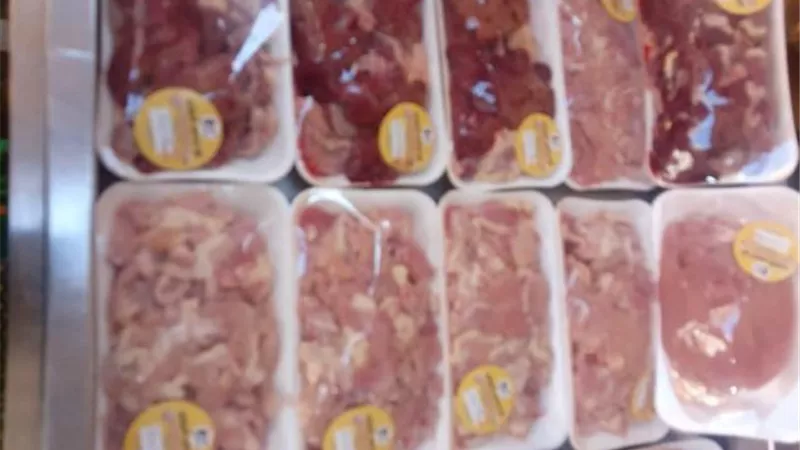ضبط 750 كيلو لحوم ودواجن وكبدة مجمدة منتهية الصلاحية بالشرقية