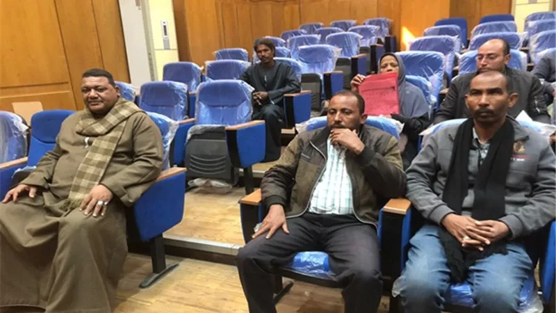 رئيس مركزإسنا جنوب الأقصريبحث شكاوى المواطنين فى اليوم المفتوح