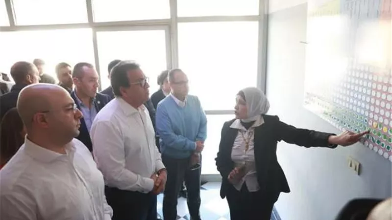 نائب رئيس الوزراء يتفقد مركز طبي شرق النيل ببني سويف