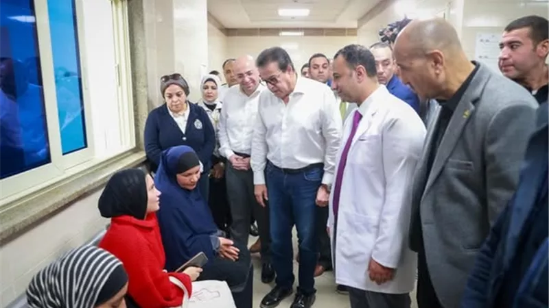 وزير الصحة يتفقد مستشفى إهناسيا التخصصي ويوجه بتوفير أماكن انتظار