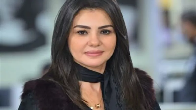 تكريم دينا فؤاد بمهرجان الأفضل لعام 2024