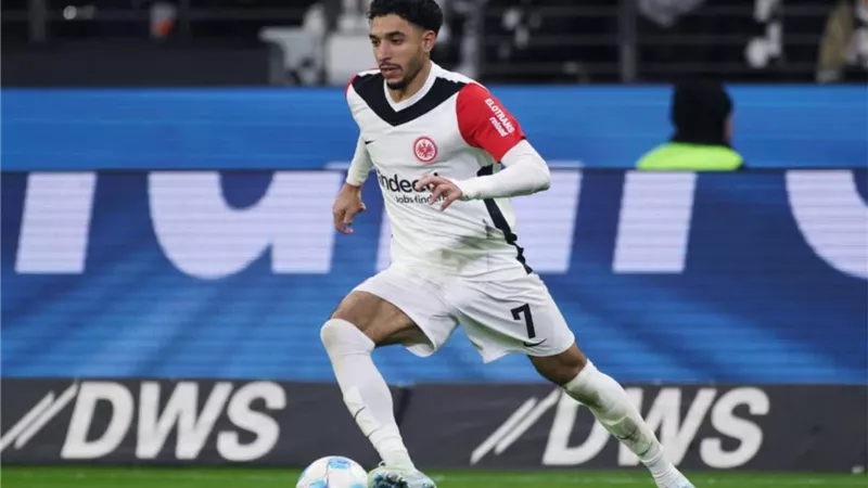 ماذا قدم عمر مرموش في مباراة فرانكفورت وماينز بـ الدوري الألماني؟
