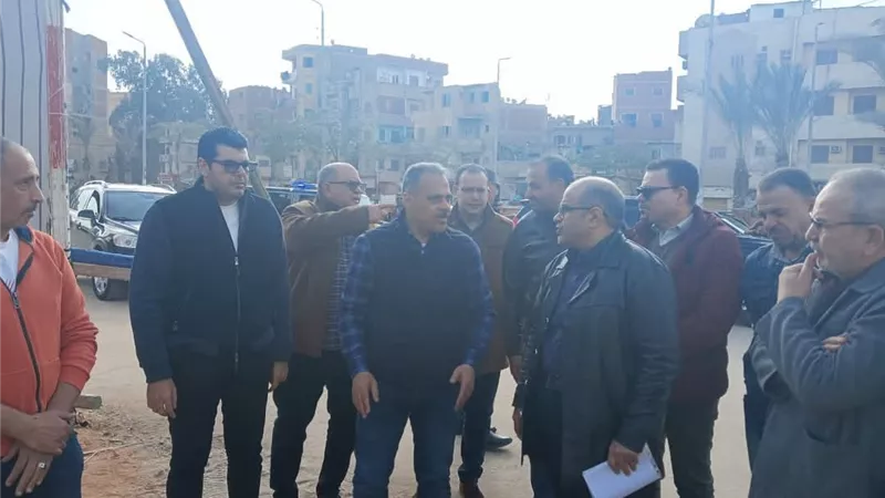 محافظ الشرقيةيُعلن جاهزيةمكان سوق اليوم الواحد بالصيادين