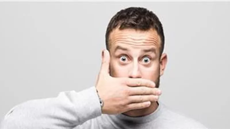 علامات يمكن أن تساعدك في اكتشاف الكذب في ثوان