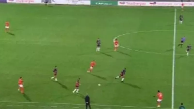 الأهلي يبحث عن هدف التعادل أمام شباب بلوزداد قبل انتهاء الشوط الأول