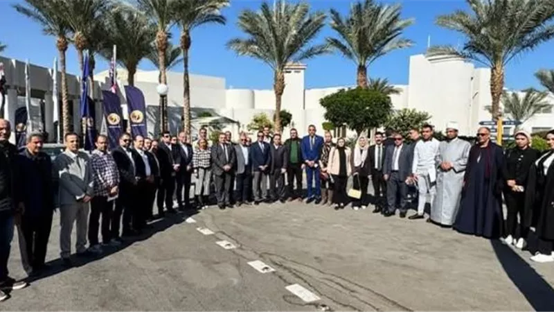 قيادات حزب حماة الوطن تعقد اجتماعا مع أمانة البحر الأحمر