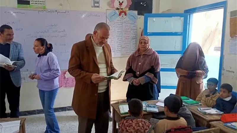 محافظ أسيوط يوجه بمتابعة المدارس بالمراكز والقرى
