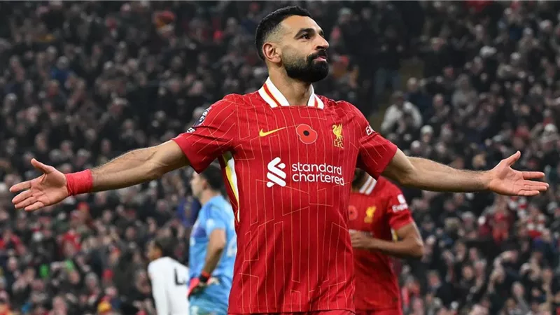 صلاح يعلق على صعوبة اجتياز رقم إيان راش مع ليفربول