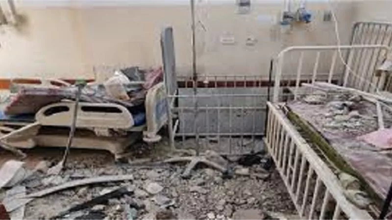 الاحتلال الإسرائيلي يواصل قصف مستشفي كمال عدوان