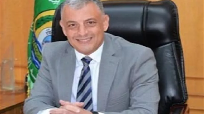 محافظ الإسماعيلية يهنئ البورسعيدية بعيدهم القومي