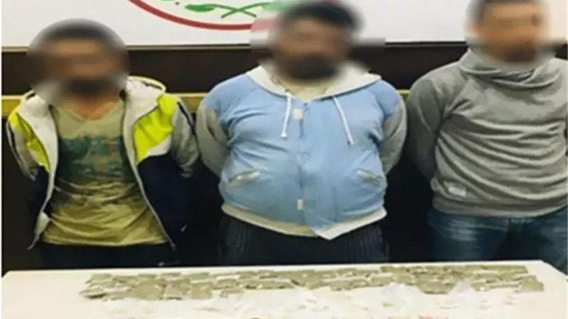 ضبط 3 عاطلين يتاجرون فى المخدرات بزهراء مدينة نصر