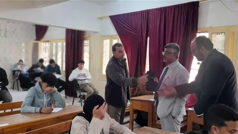 وكيل وزارة الصحة يتابع أعمال امتحانات مدرسة التمريض بشمال سيناء