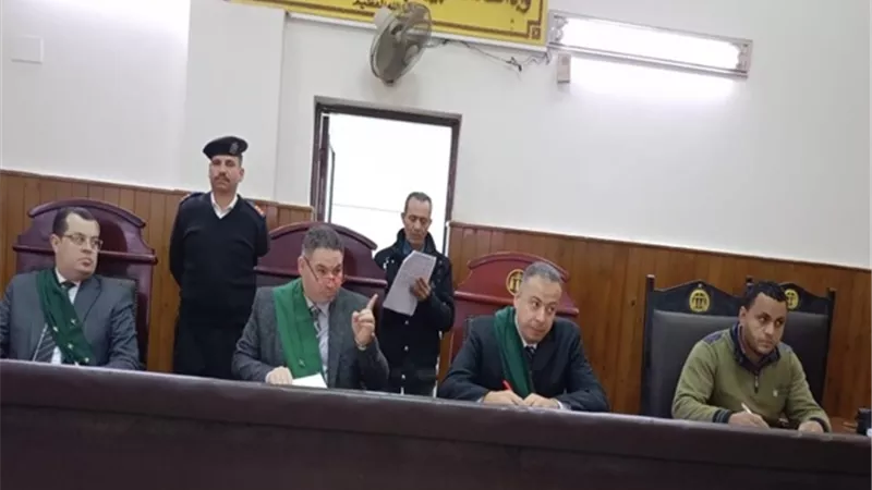 طلب الزوج منها ،رفضت فاشعل النيران بجسدها
