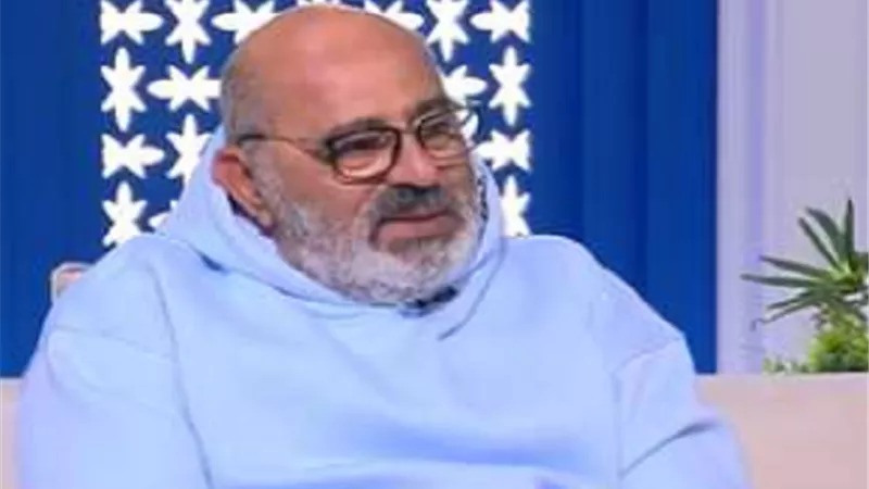 إسماعيل فرغلي يبكى على الهواء والسبب زوجته
