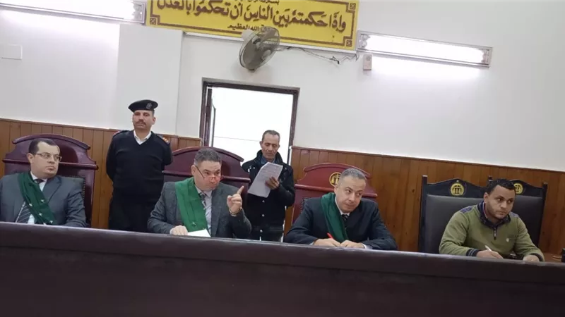المشدد 3 سنوات وغرامة 50 ألفا لسيدة تتاجر بالمخدرات في المنيا