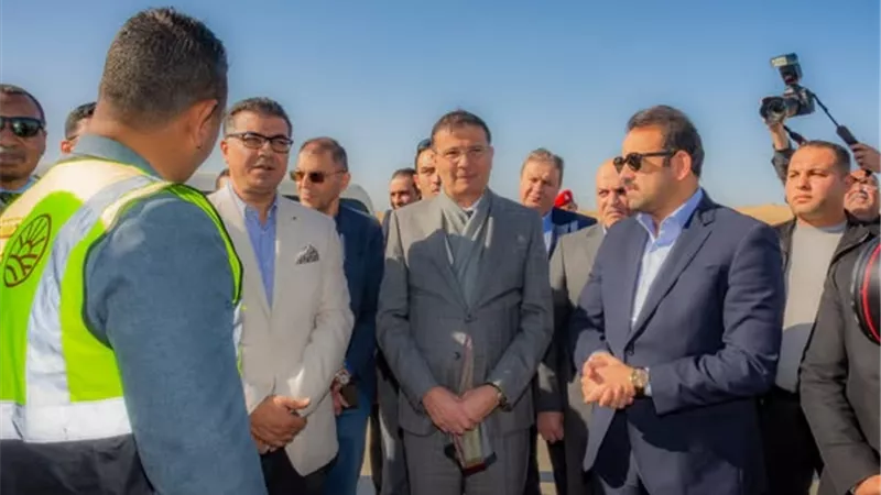 وزيرا الزراعة المصري والأردني يتفقدان مشروعات 