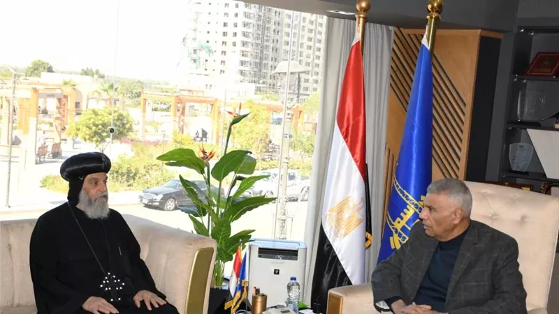 محافظ أسوان : المرحلة الحالية تحتاج للتكاتف للنهوض بوطننا الغالى
