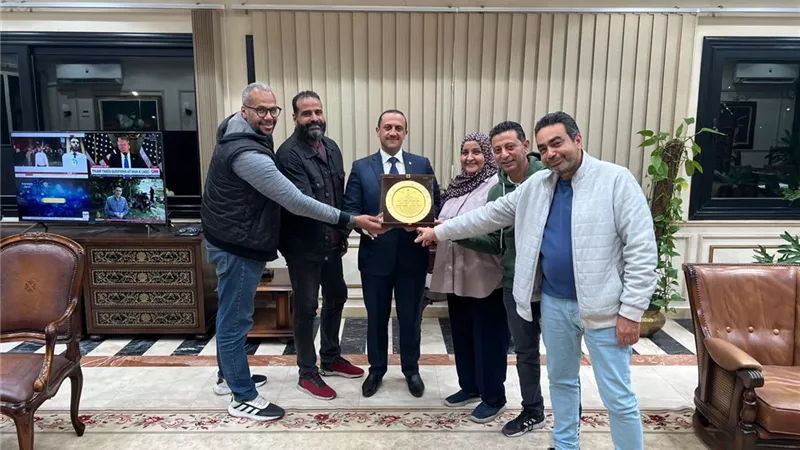 الملاحة الجوية تُكرّم رئيس القابضة للمطارات