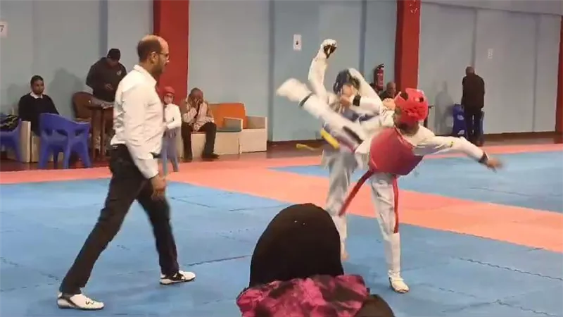 أحمد عبد الفتاح يفوز بالمركز السادس على الجمهورية فى التايكوندو