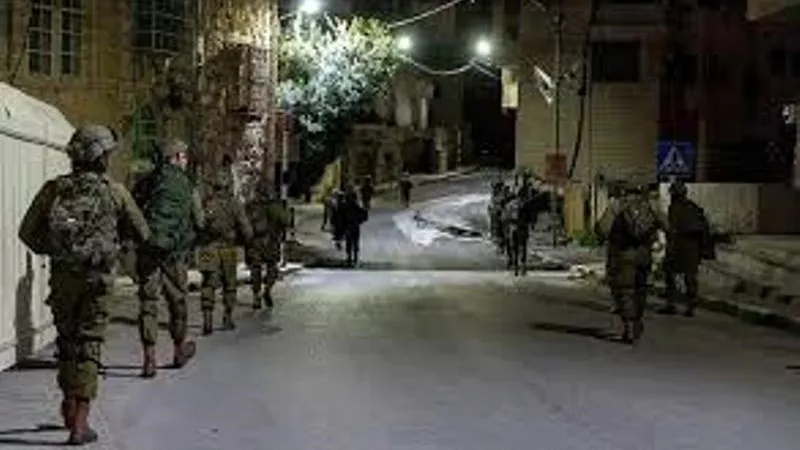 إصابة فلسطيني برصاص قوات الاحتلال خلال اقتحامها مخيم طولكرم