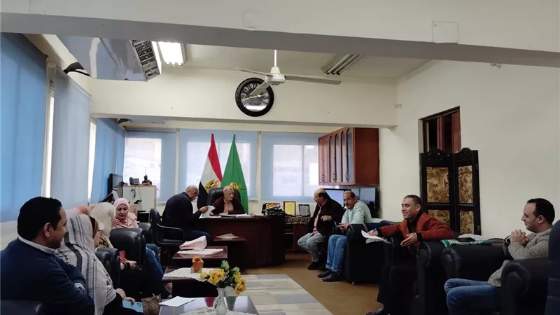 وكيل وزارة الصحة بالفيوم يجتمع بمديري المستشفيات المركزية