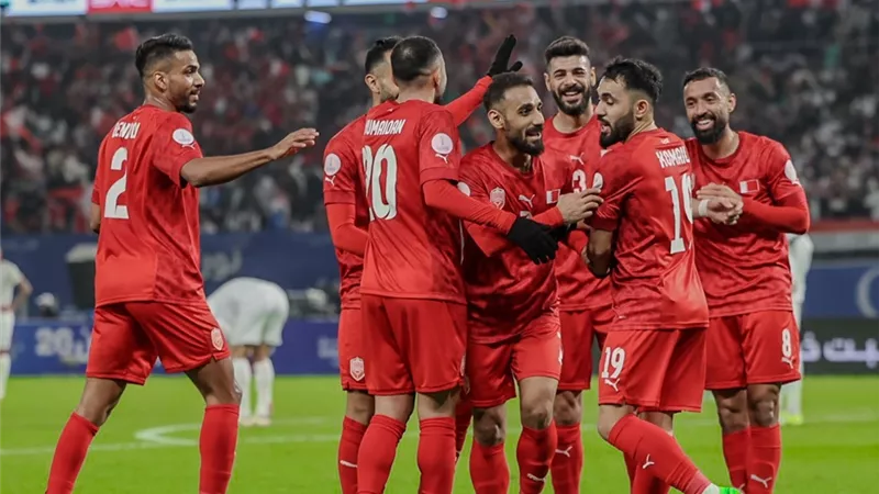 البحرين تفاجئ العراق بهدف قبل نهاية الشوط الأول