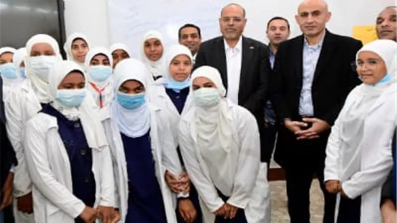 وزيرا العمل والتعليم يتفقدان مركز قفط للتدريب المهني بقنا
