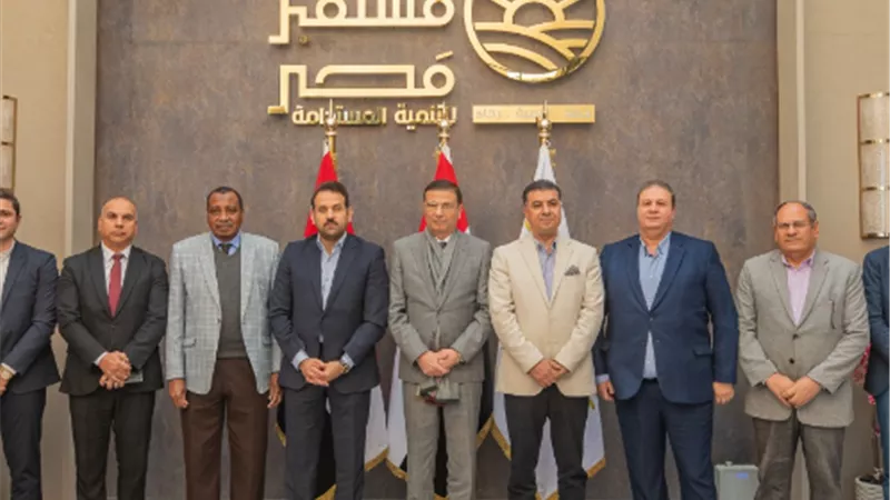 وزيرا الزراعة في مصر والأردن يتفقدان مشروعات جهاز مستقبل مصر