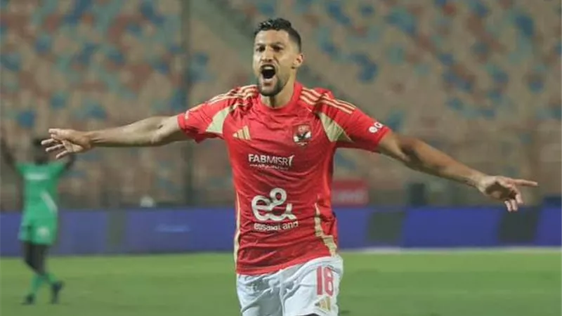 يحيى عطية الله يتقدم للأهلي بهدف عالمي فى شباك المصري