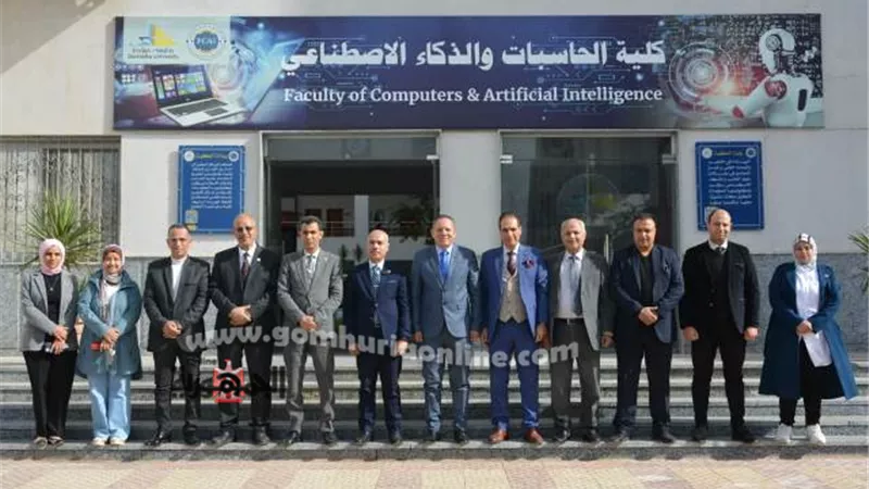 رئيس جامعة دمياط يستقبل لجنة التحول الرقمي
