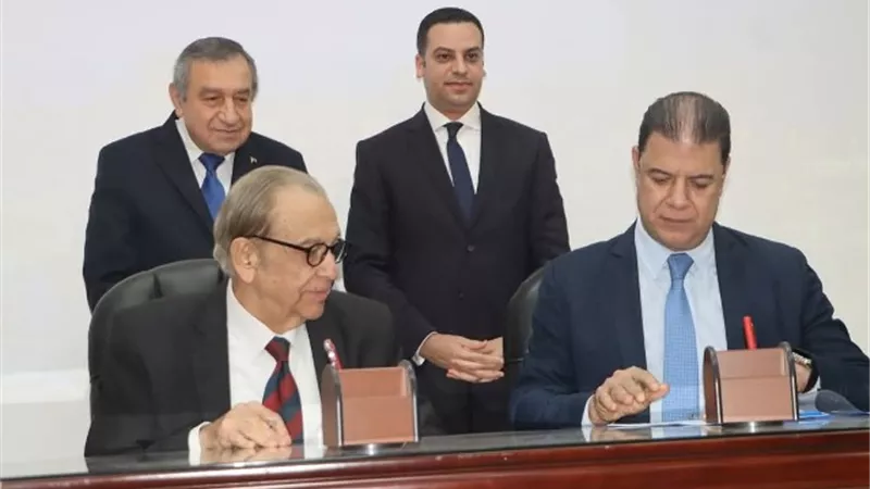 بروتوكول تعاون بين مكتبة بورسعيد والصالون البحري