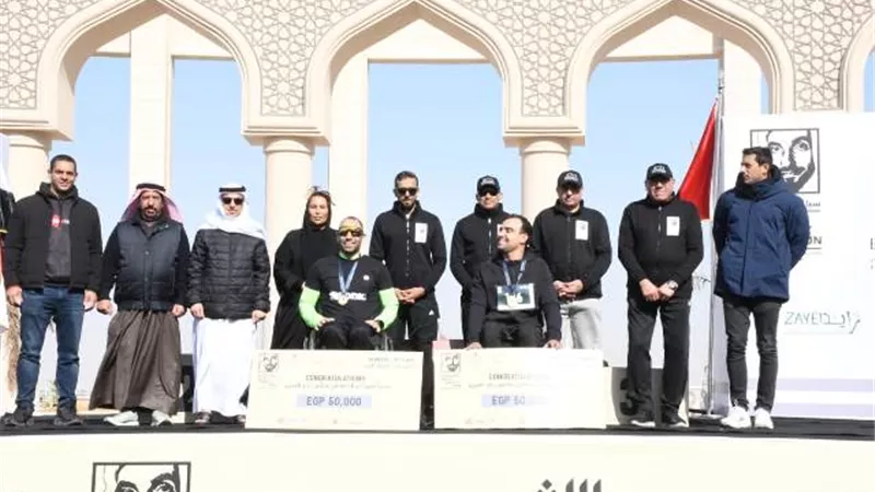 وزير الرياضة ونظيره الإماراتي يكرمان الفائزين بماراثون زايد الخيري