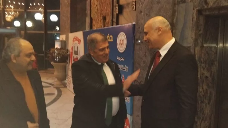 عميد نواب البرلمان يصل حفل أوسكار المساء الرياضي